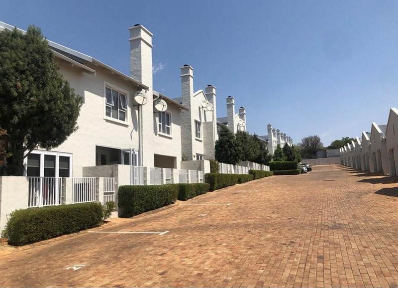 2 Bedroom Property for Sale in Petervale Gauteng