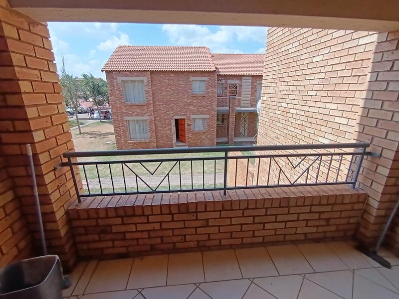 2 Bedroom Property for Sale in Karenpark Gauteng