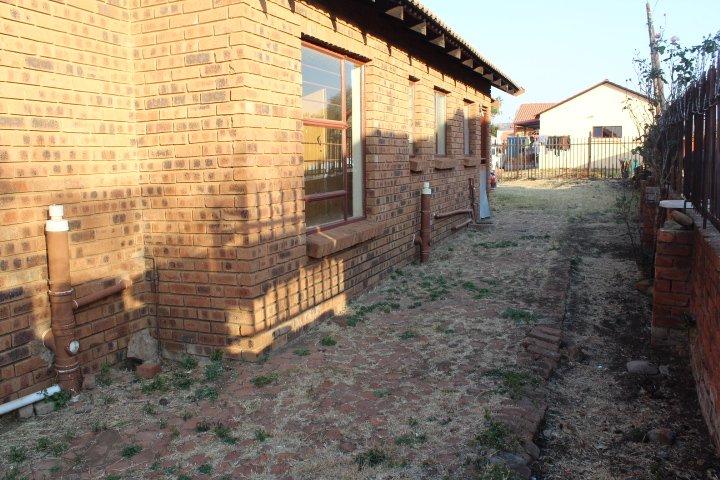 3 Bedroom Property for Sale in Karenpark Gauteng