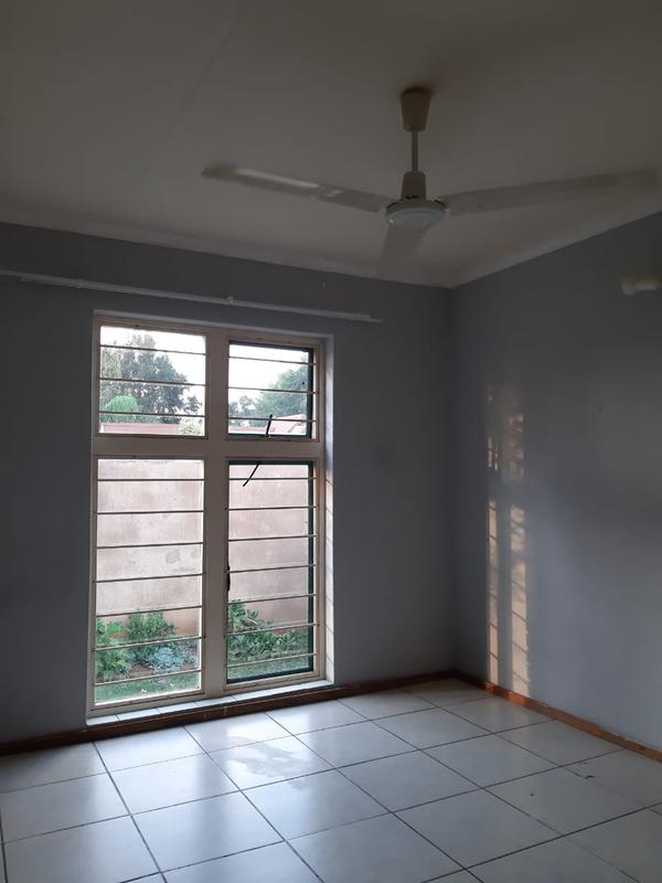 2 Bedroom Property for Sale in Ninapark Gauteng