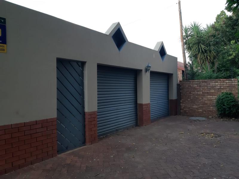 2 Bedroom Property for Sale in Ninapark Gauteng