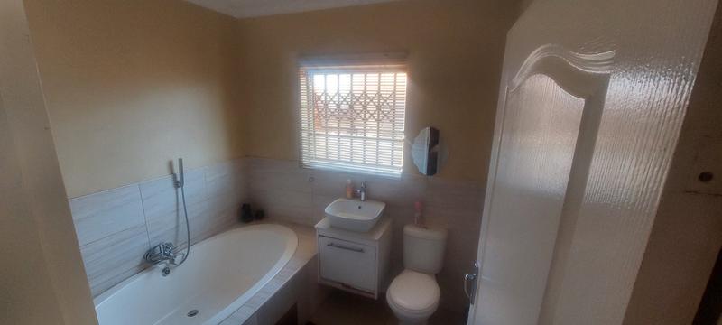 3 Bedroom Property for Sale in The Orchards Gauteng