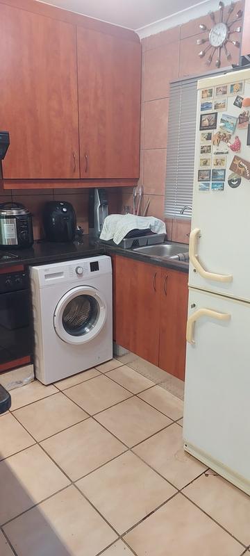 1 Bedroom Property for Sale in The Orchards Gauteng