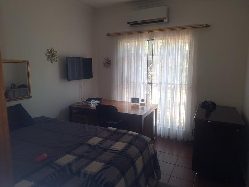 3 Bedroom Property for Sale in Dorandia Gauteng