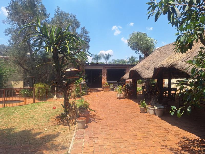 3 Bedroom Property for Sale in Dorandia Gauteng