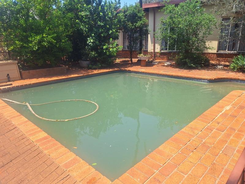 3 Bedroom Property for Sale in Dorandia Gauteng