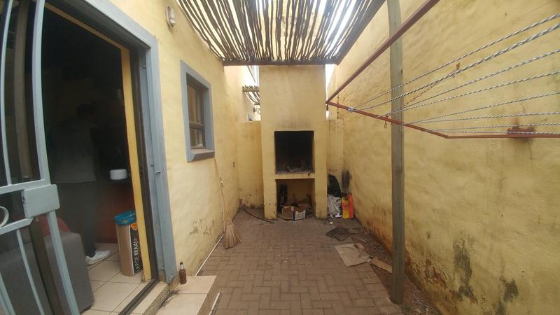 1 Bedroom Property for Sale in Pretoria North Gauteng