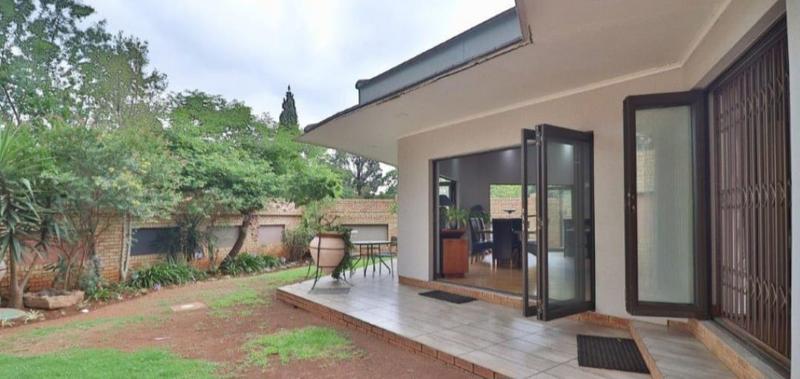 3 Bedroom Property for Sale in Alberante Gauteng