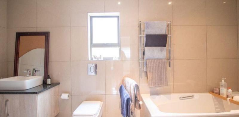 3 Bedroom Property for Sale in Alberante Gauteng