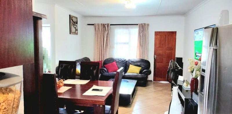 3 Bedroom Property for Sale in Albertsdal Gauteng