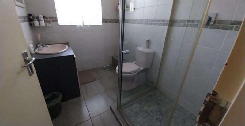 3 Bedroom Property for Sale in Brackendowns Gauteng