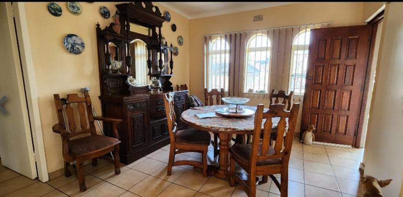 3 Bedroom Property for Sale in Brackendowns Gauteng