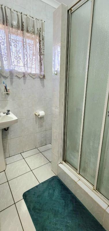 3 Bedroom Property for Sale in Brackendowns Gauteng