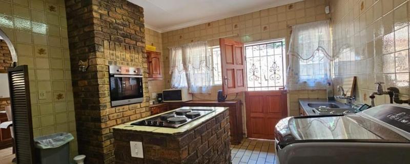 4 Bedroom Property for Sale in Glenvista Gauteng