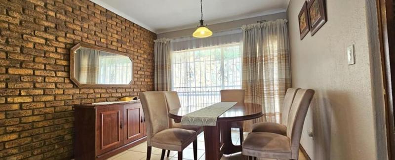 4 Bedroom Property for Sale in Glenvista Gauteng