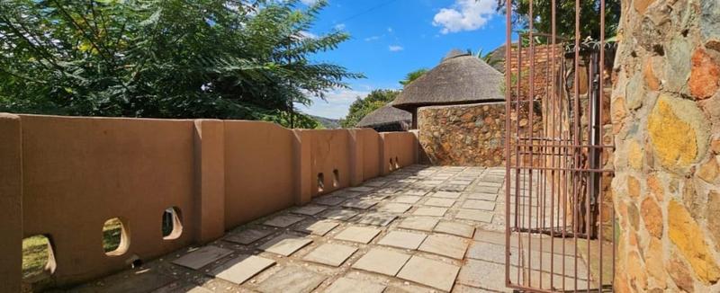 4 Bedroom Property for Sale in Glenvista Gauteng