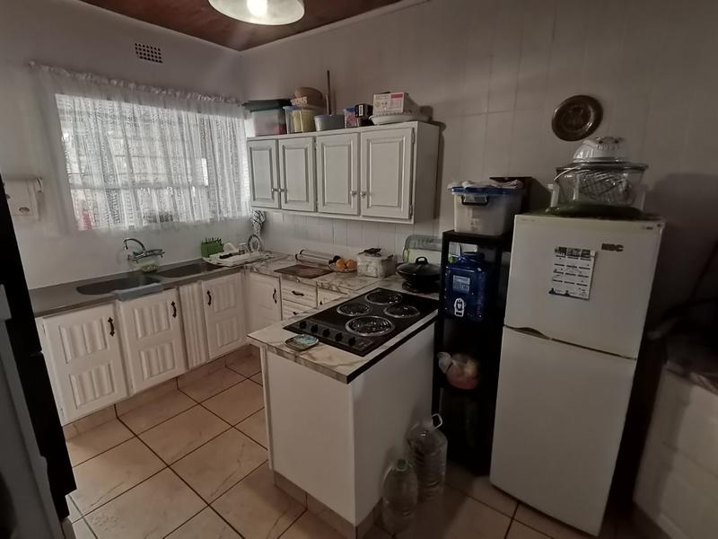 2 Bedroom Property for Sale in Flora Gardens Gauteng