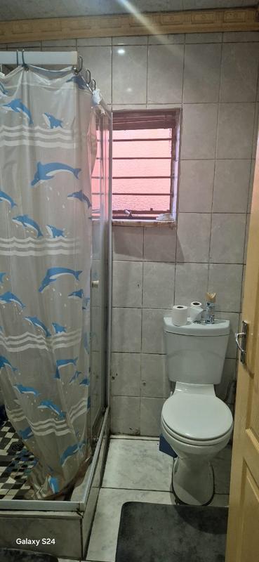 5 Bedroom Property for Sale in Tembisa Gauteng