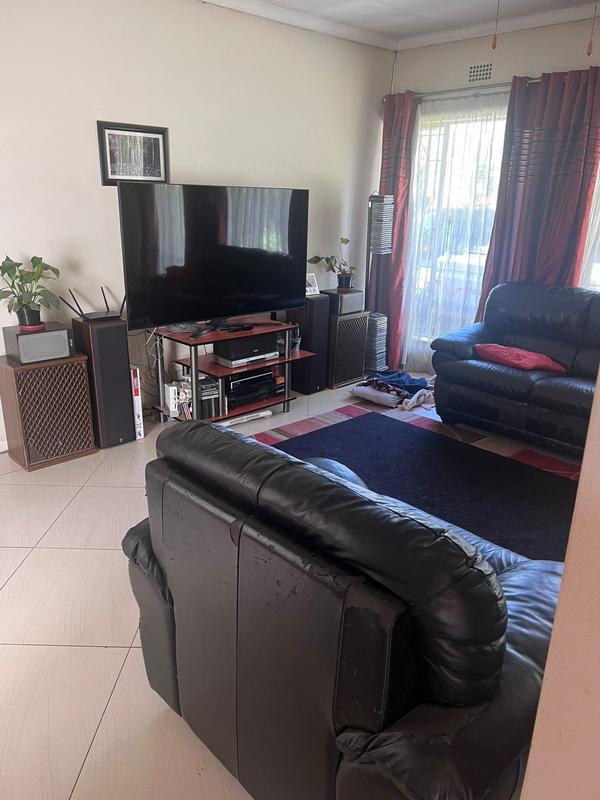 4 Bedroom Property for Sale in Freeway Park Gauteng