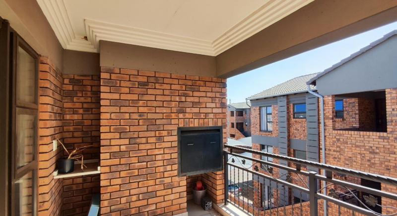 2 Bedroom Property for Sale in Ravenswood Gauteng