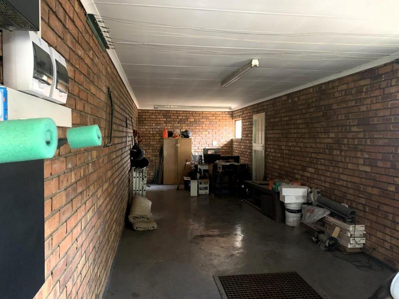 4 Bedroom Property for Sale in Sunward Park Gauteng