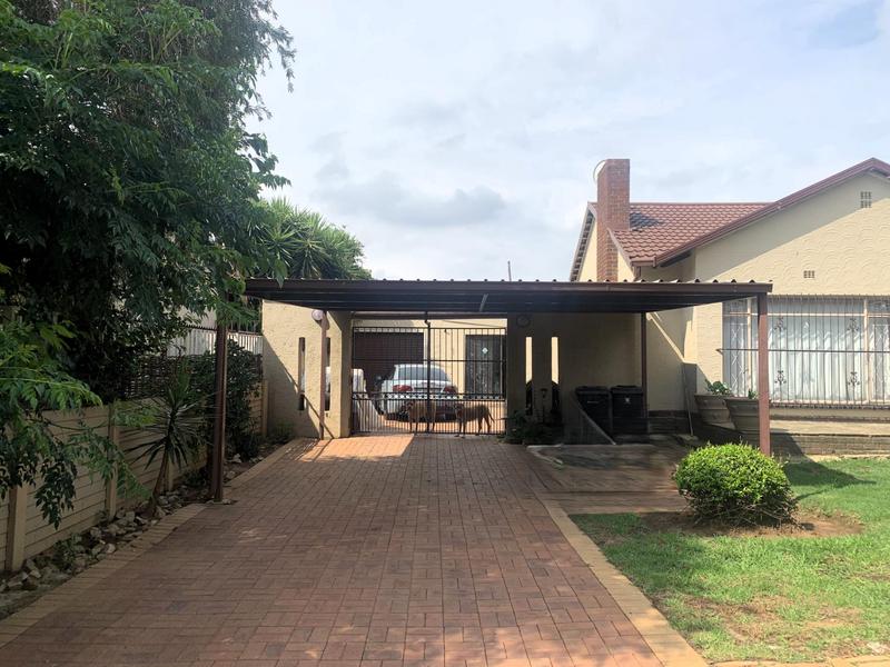 4 Bedroom Property for Sale in Elspark Gauteng