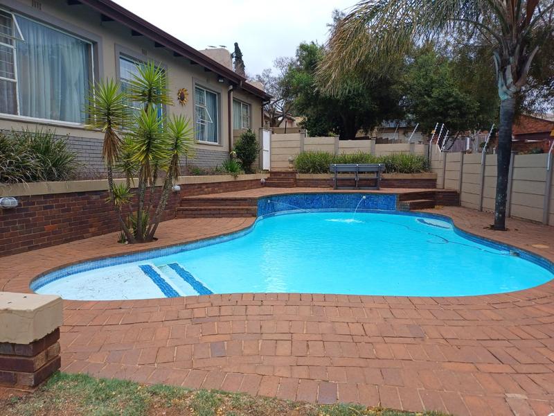 4 Bedroom Property for Sale in Noordheuwel Gauteng