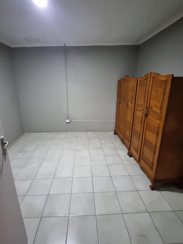 To Let 3 Bedroom Property for Rent in Roodia Gauteng