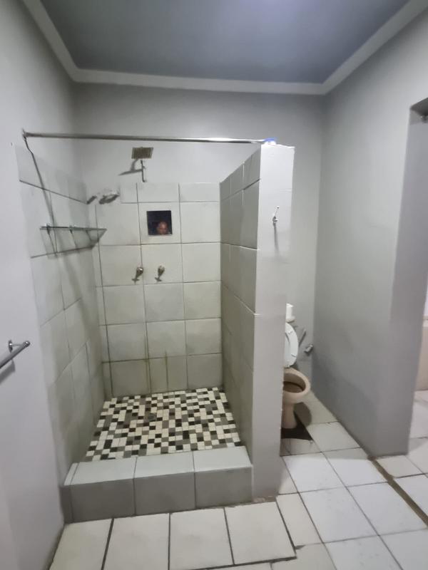 To Let 3 Bedroom Property for Rent in Roodia Gauteng