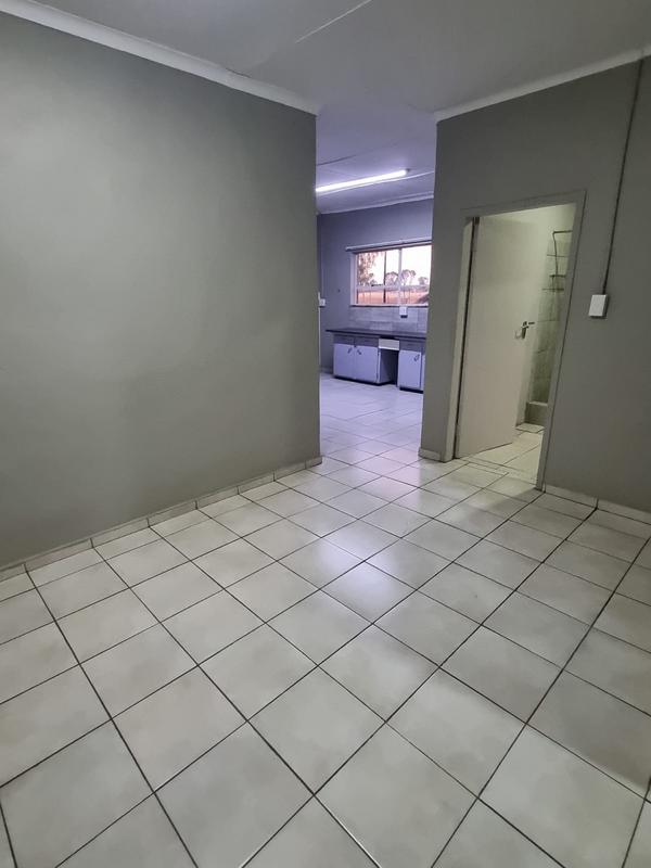 To Let 3 Bedroom Property for Rent in Roodia Gauteng