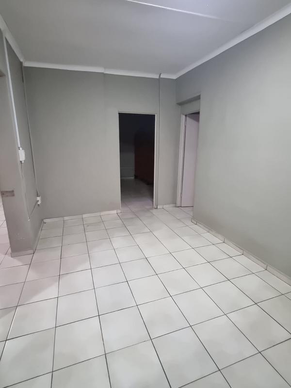 To Let 3 Bedroom Property for Rent in Roodia Gauteng