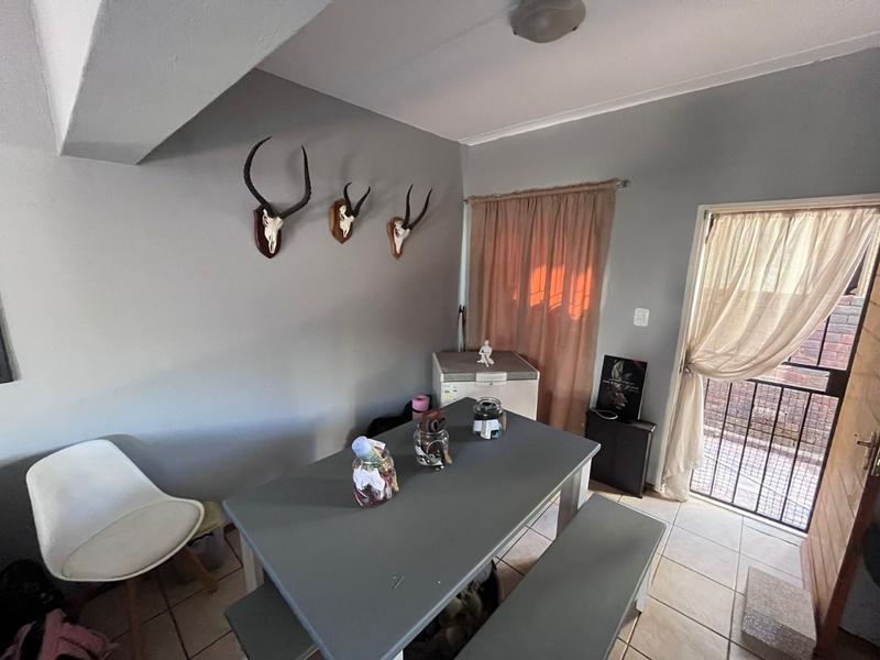 To Let 2 Bedroom Property for Rent in Noordheuwel Gauteng