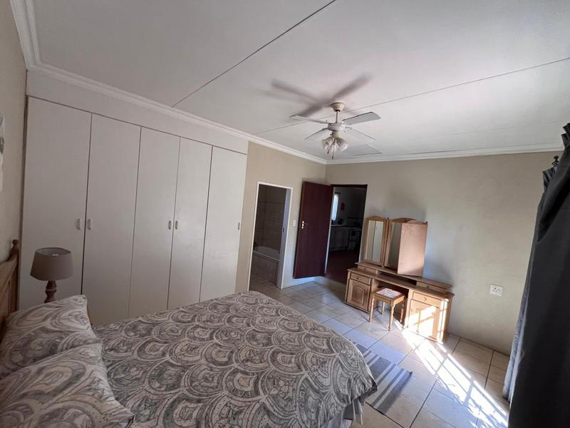 To Let 2 Bedroom Property for Rent in Lanseria Gauteng