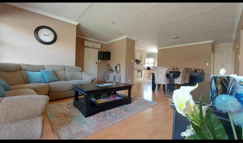 2 Bedroom Property for Sale in Vanderbijlpark SE 8 Gauteng