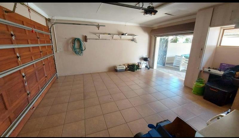 2 Bedroom Property for Sale in Vanderbijlpark SE 8 Gauteng