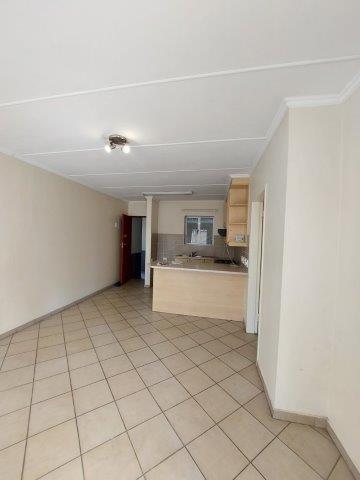 1 Bedroom Property for Sale in Vanderbijlpark SE 8 Gauteng