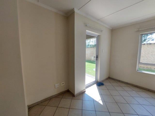 1 Bedroom Property for Sale in Vanderbijlpark SE 8 Gauteng