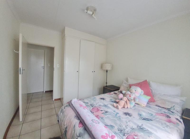 To Let 2 Bedroom Property for Rent in North Riding Gauteng