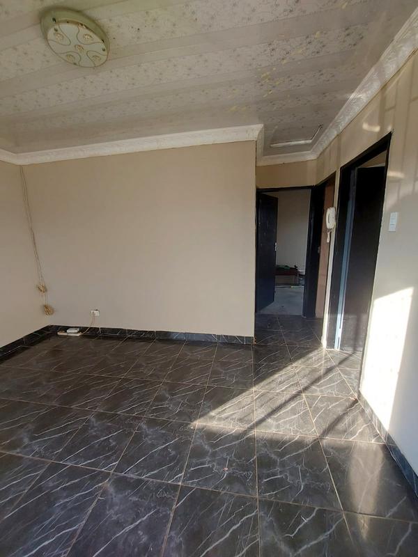 2 Bedroom Property for Sale in Protea Glen Gauteng