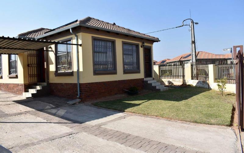 3 Bedroom Property for Sale in Witpoortjie Gauteng