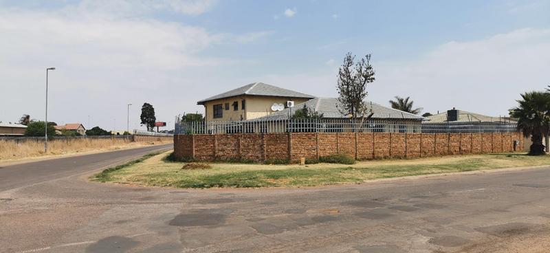 5 Bedroom Property for Sale in Kempton Park Gauteng