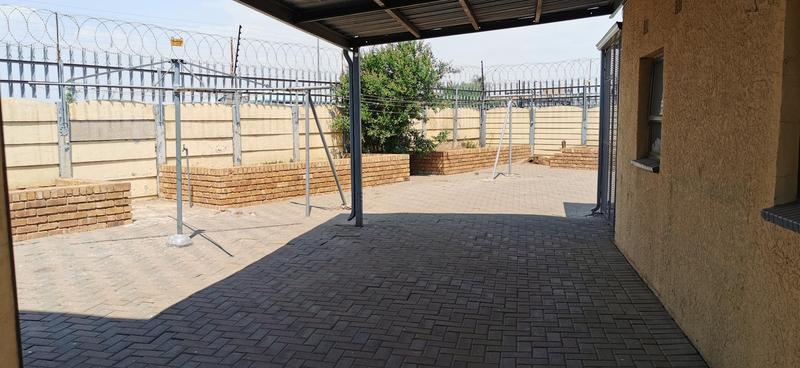 5 Bedroom Property for Sale in Kempton Park Gauteng