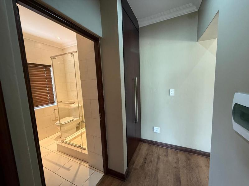 To Let 4 Bedroom Property for Rent in Midfield Estate Gauteng