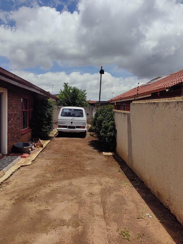 3 Bedroom Property for Sale in Pimville Gauteng