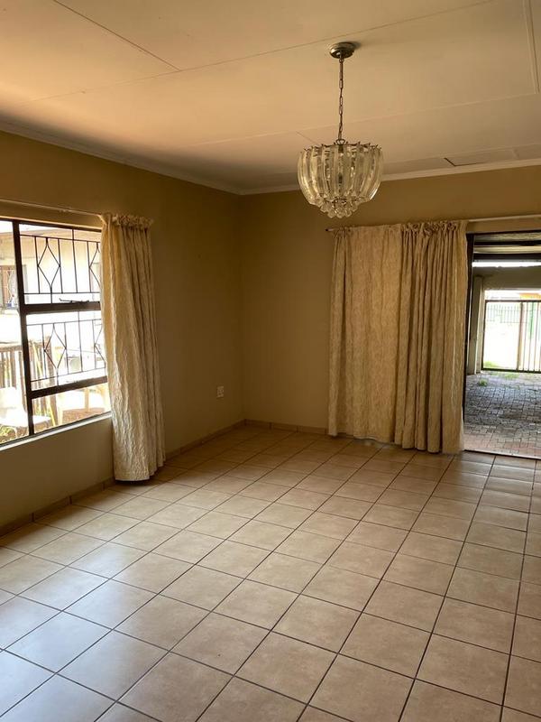 To Let 2 Bedroom Property for Rent in Homestead Gauteng