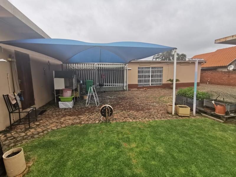 To Let 4 Bedroom Property for Rent in Kempton Park Gauteng