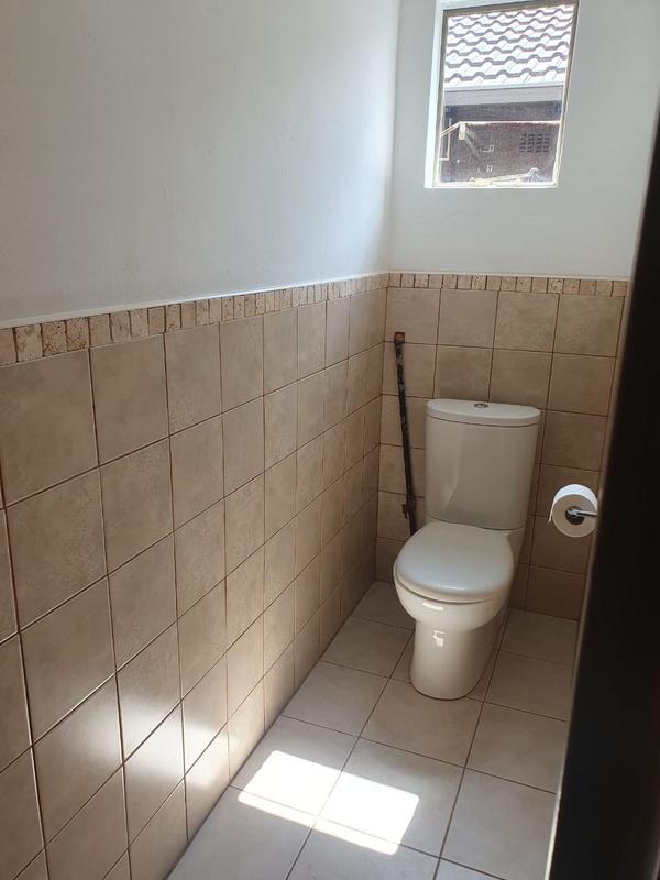 3 Bedroom Property for Sale in Dawnview Gauteng