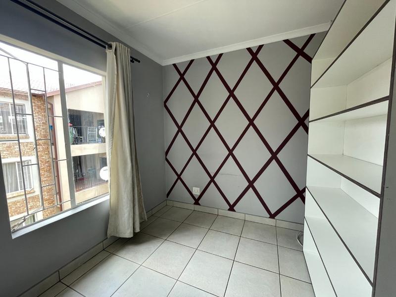 To Let 2 Bedroom Property for Rent in North Riding Gauteng