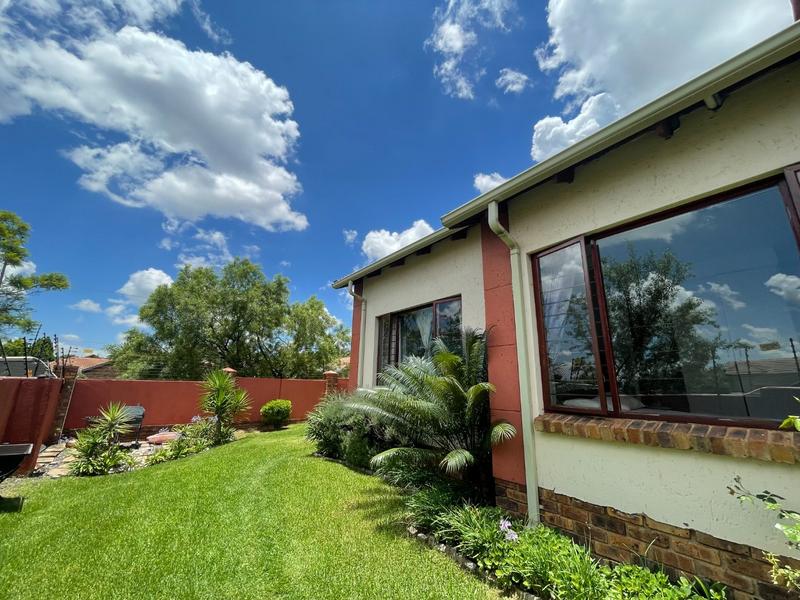 3 Bedroom Property for Sale in North Riding Gauteng