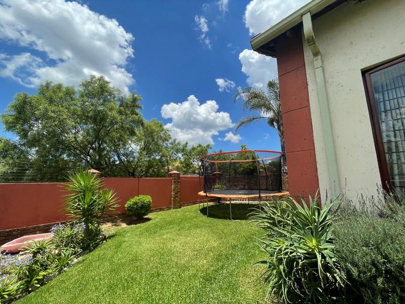 3 Bedroom Property for Sale in North Riding Gauteng